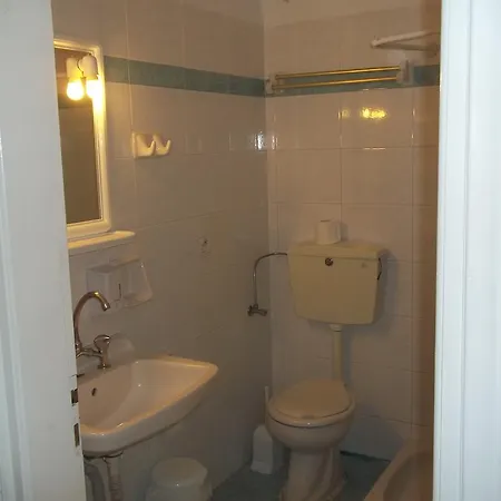 Armonia Apartment Fira (Santorini)