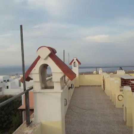 Armonia Fira (Santorini)
